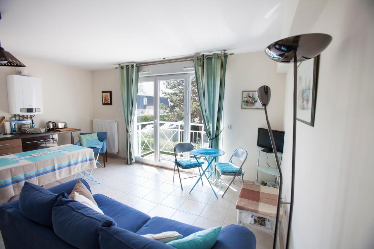 Appart Residence Proche Plage Avec Piscine Et Parking Couvert Prive Merville-Franceville-Plage Dış mekan fotoğraf