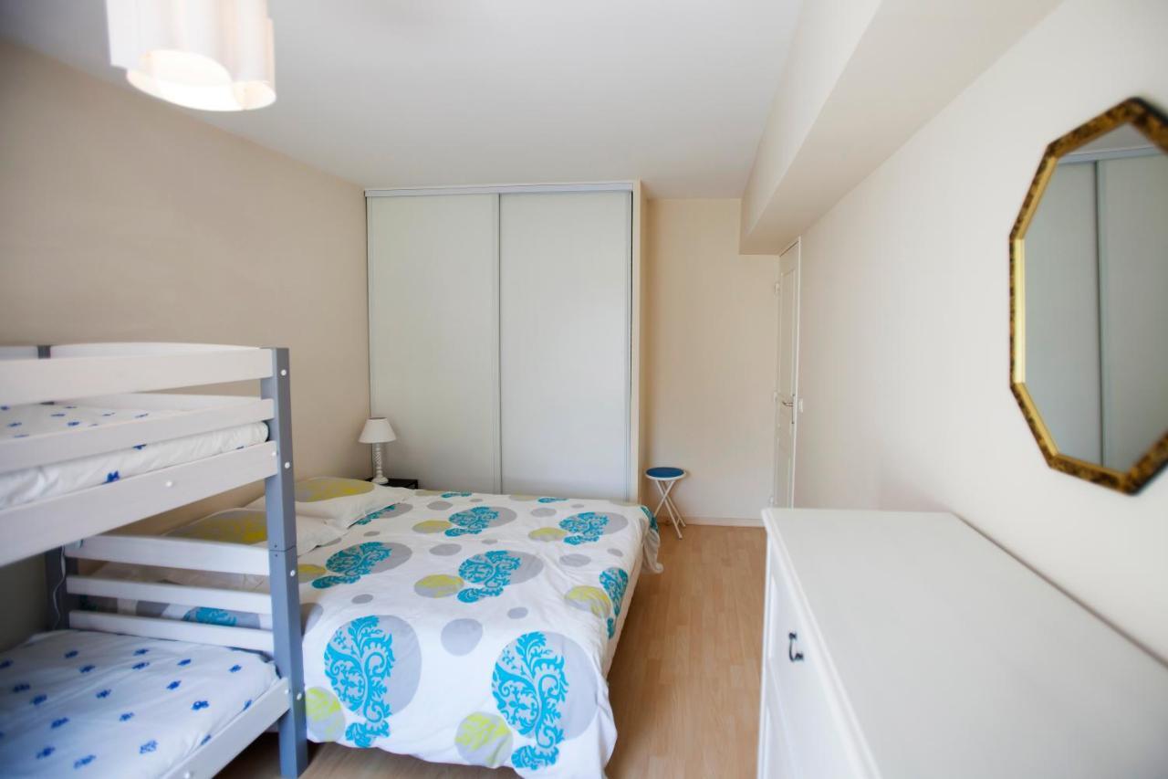 Appart Residence Proche Plage Avec Piscine Et Parking Couvert Prive Merville-Franceville-Plage Dış mekan fotoğraf